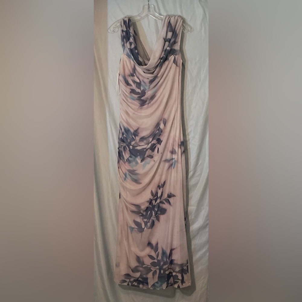 Off-Shoulder Lavender Floral A&F Dress - Picture 7 of 9